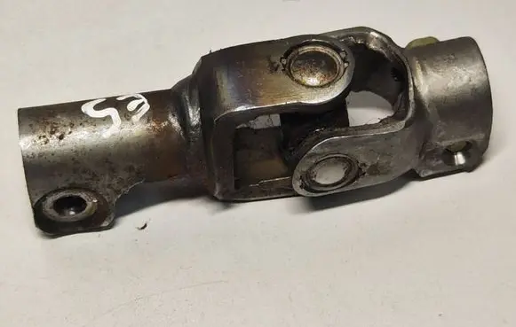 Lexus ES 250 - 300 - 330 Steering column universal joint 