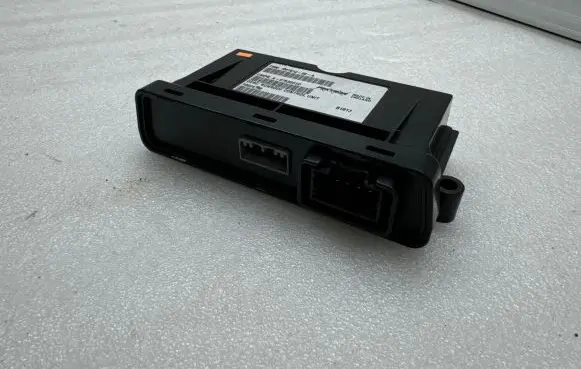Tesla Model S Sunroof control unit/module 100751200A 10024789 P0753P00G