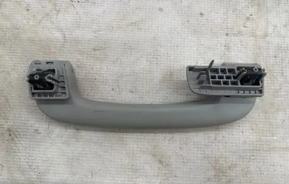 BMW X2 F39 Rear interior roof grab handle 7347940 21437511