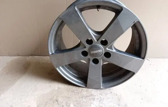 R16 alloy rim