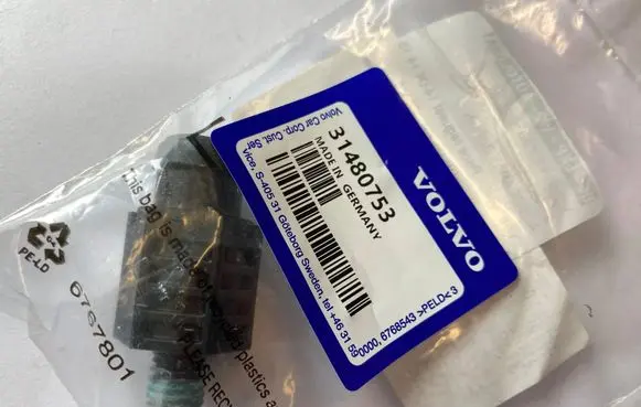 Volvo XC40 Turbo turbocharger oiling pipe/hose 31480753