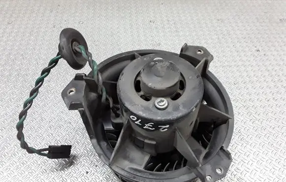 Chrysler Pacifica Heater fan/blower AY1661000346