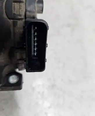 Nissan Almera Tino Accelerator throttle pedal 18002BU410 6PV00862004