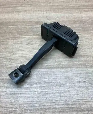 BMW X5 E53 Front door check strap stopper 8402502