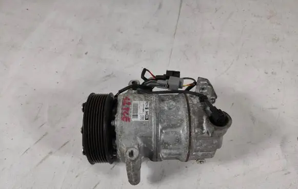 Renault Megane IV Air conditioning (A/C) compressor (pump) 926001268R