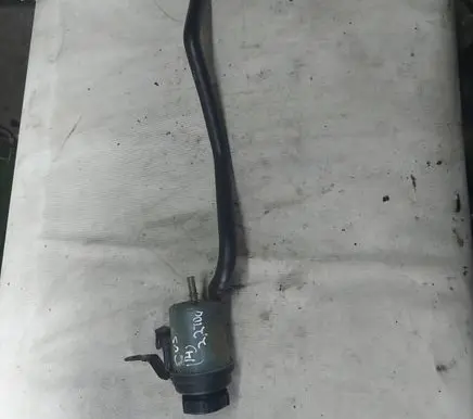Power steering fluid tank/reservoir