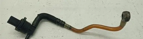 Audi A4 S4 B5 8D Fuel line pipe