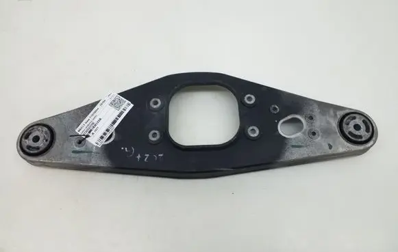 Mercedes-Benz CLS C219 Rear differential/diff mount bracket A2303522206
