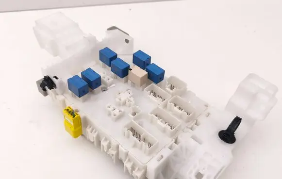 Suzuki Vitara (LY) Fuse module AA0A0A216 221130