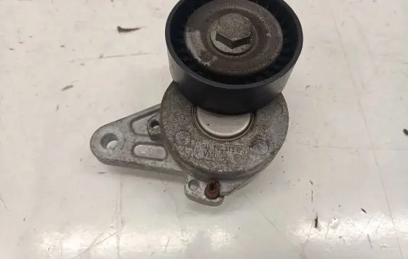 Audi A3 8Y Generator/alternator belt tensioner 04L903315C