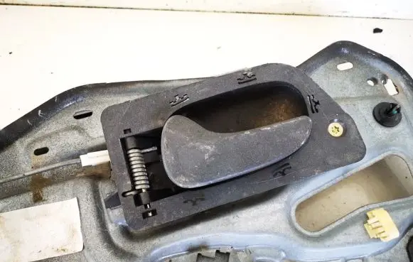 Renault Laguna I Rear door interior handle