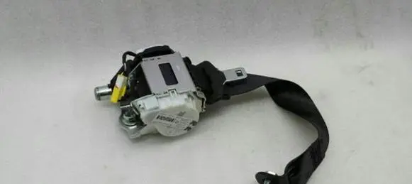 Maserati GranTurismo Rear seatbelt 080087090