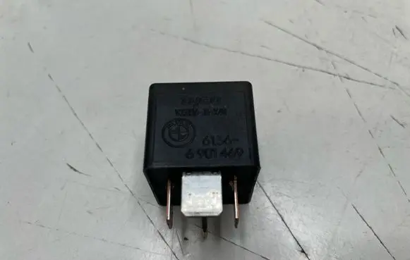 BMW 5 E60 E61 Other relay 6901469