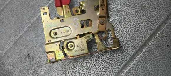 Volkswagen Caddy Rear door lock