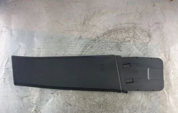 Opel Vectra C (B) pillar trim (bottom) 09180676RE 24787000