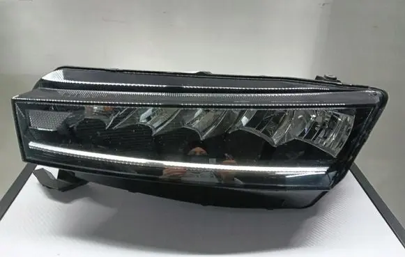 Skoda Octavia Mk4 Headlight/headlamp 5E4941015