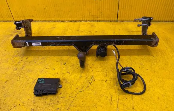 Mercedes-Benz V Class W447 Tow bar set 4473100195 A4479004105