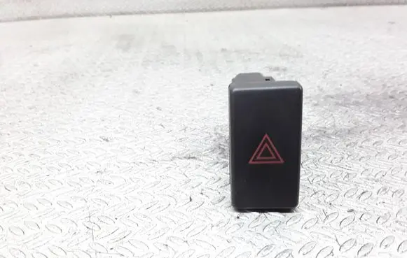 Toyota Avensis T250 Hazard light switch 157963