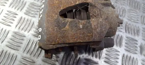 Volkswagen Golf V Front brake caliper