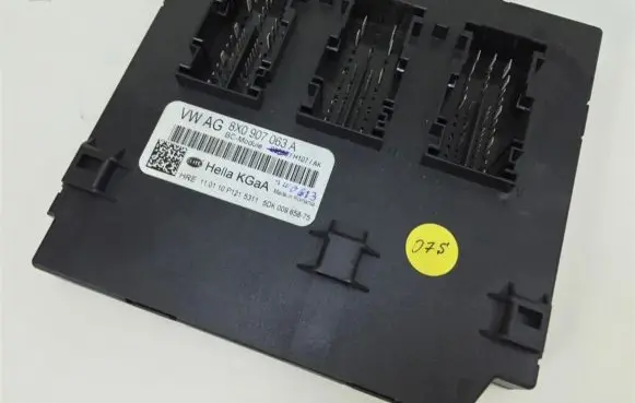 Audi A1 Comfort/convenience module 8X0907063A