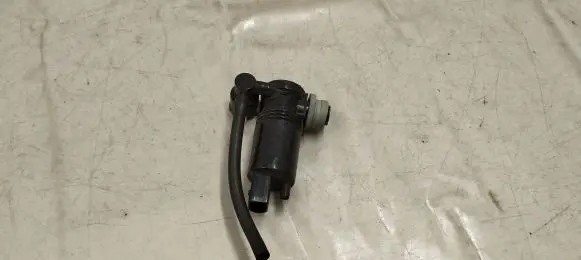 Volvo XC90 Windscreen/windshield washer pump 1037554001