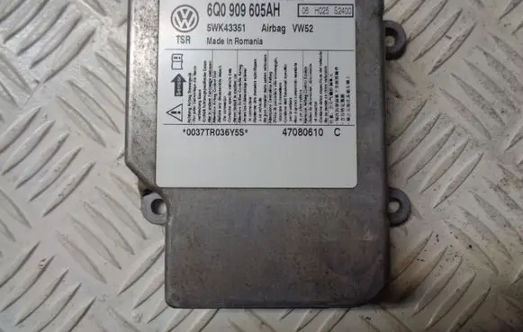 Volkswagen Caddy Airbag control unit/module 6Q0909605H 5WK43351