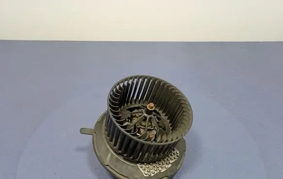 Volkswagen PASSAT CC Heater fan/blower 3C1820015Q
