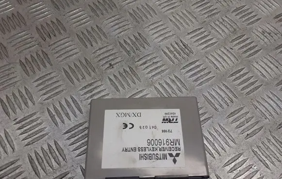 Mitsubishi Space Star Sliding door control unit/module MR916006