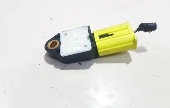Toyota Auris 150 Airbag deployment crash/impact sensor TRW8983102080 TRW89831-02080