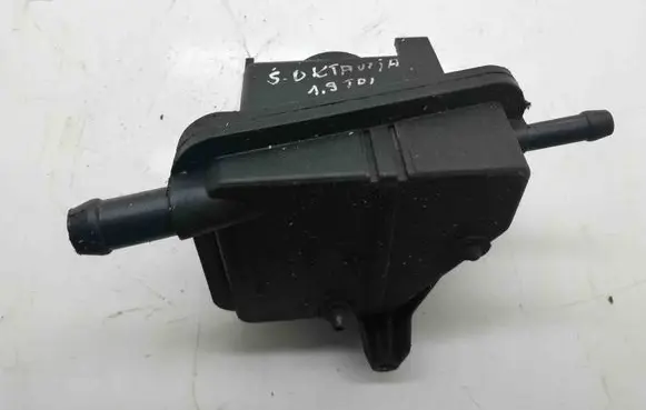 Skoda Octavia Mk2 (1Z) Power steering fluid tank/reservoir 1J0422371