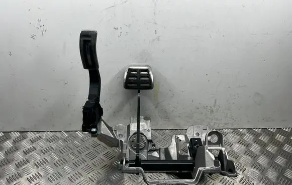 Audi Q5 SQ5 Pedal assembly 8W2723117 220916 8W2723140A