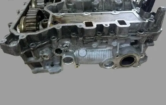 Peugeot 3008 I Engine head 9808067580