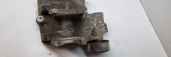 Hyundai Santa Fe A/C compressor mount bracket 