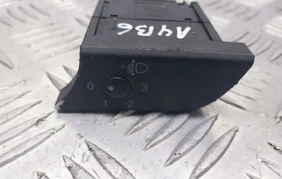 Audi A4 S4 B6 8E 8H Headlight level adjustment motor 8E1919094