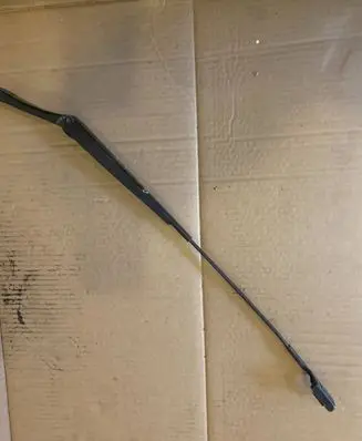 Volkswagen PASSAT B6 Front wiper blade arm 3C1955410B