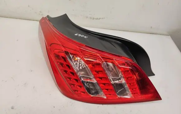 Peugeot 508 RXH Rear/tail lights 9686293780A