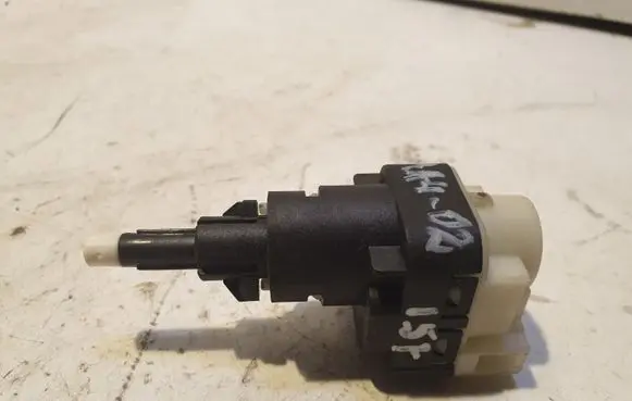 Audi A4 S4 B6 8E 8H Brake pedal sensor switch 1K2945511
