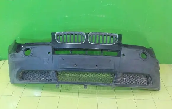 BMW X3 E83 Front bumper PRZOD UP23