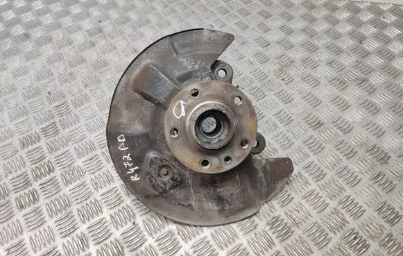 Volkswagen Transporter - Caravelle T5 Front wheel hub spindle knuckle 7H0268G