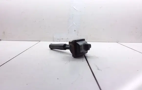 High voltage ignition coil