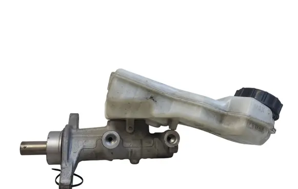 Master brake cylinder