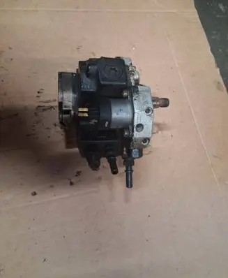 KIA Sorento Fuel injection high pressure pump 331004A010