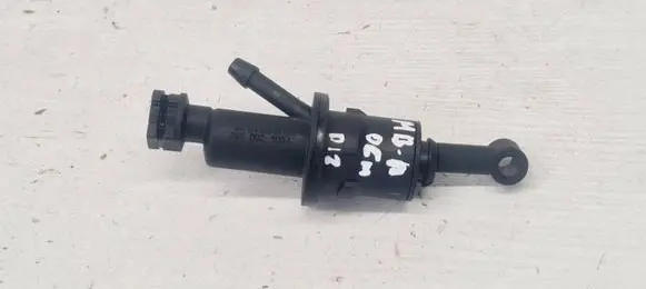 Mercedes-Benz A W169 Clutch master cylinder 1692900312