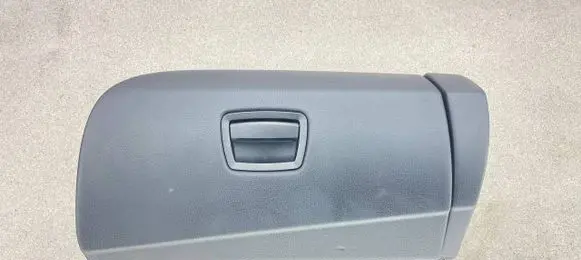 BMW M6 Glove box 9218976 9197573 51169218976