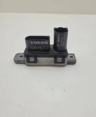 Volvo V40 Glow plug pre-heat relay 31431776 0281003145