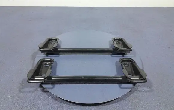 Toyota Avensis T270 Second row seats