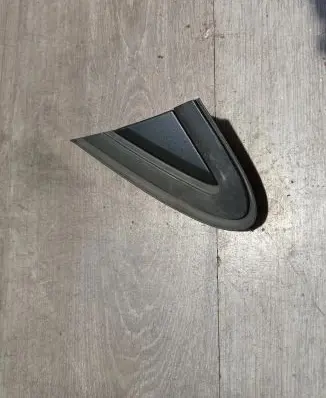 Volvo V40 Fender trim (molding) 31391030 31349229 31391032
