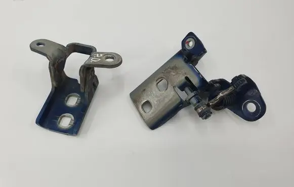 Chrysler Town u0026 Country V Front door hinge set