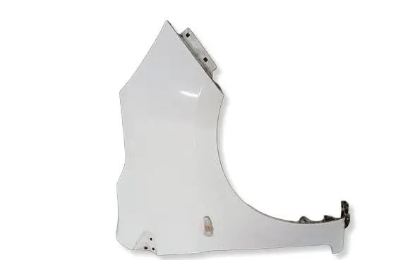Mitsubishi Space Star Fender 