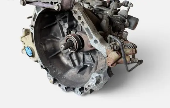 Toyota Auris 150 Manual 5 speed gearbox P080301872